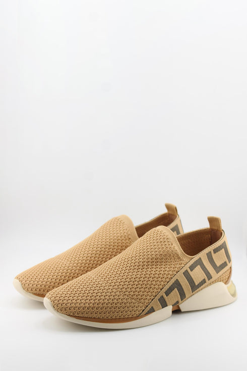 Luz da lua Geometric Pattern Slip-On Sneakers